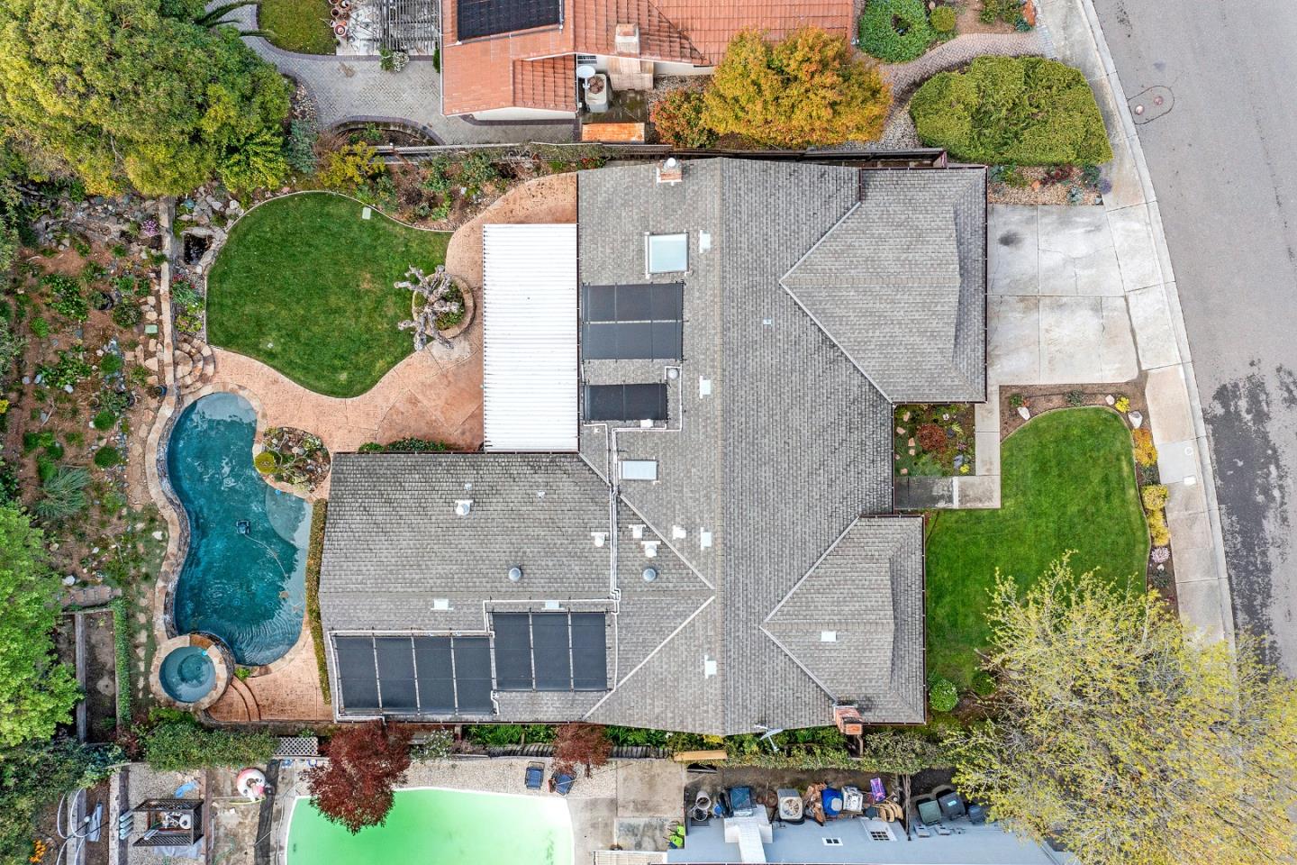 435 Ewing DR