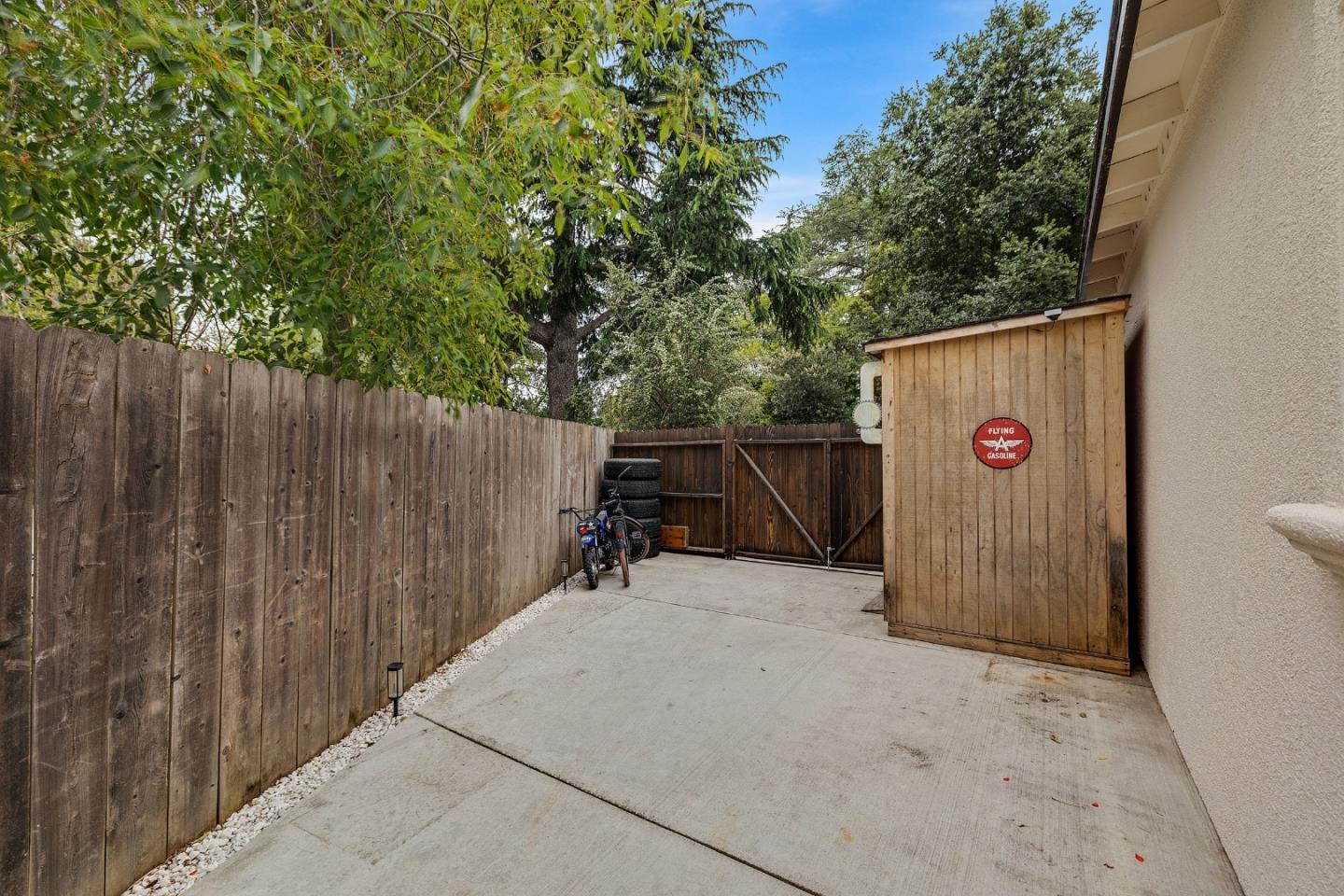 35724 Linda DR