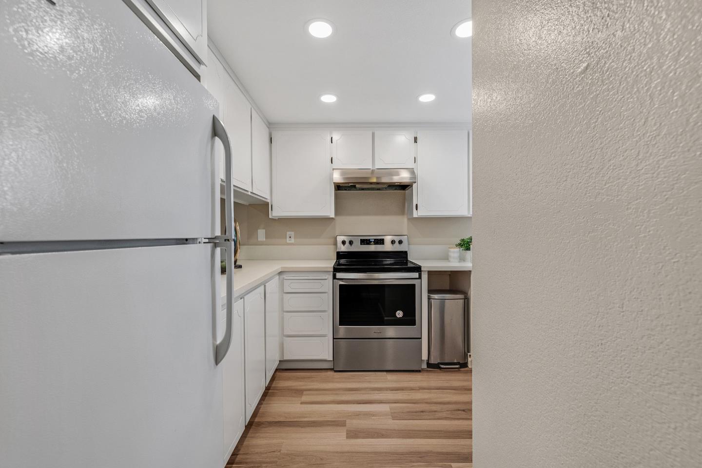 38652 Aurora Terrace