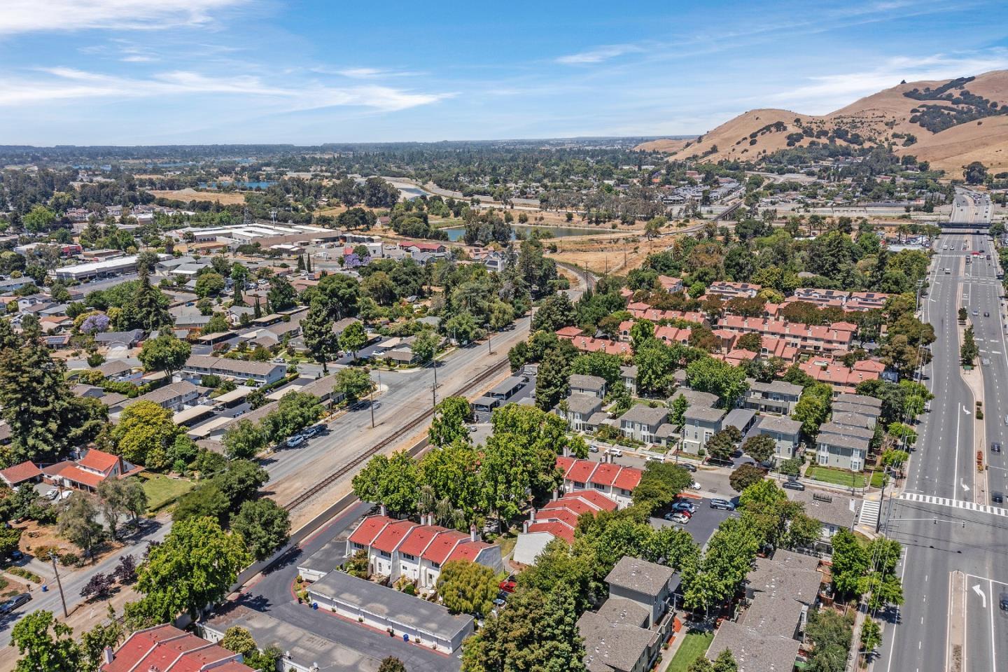 38652 Aurora Terrace