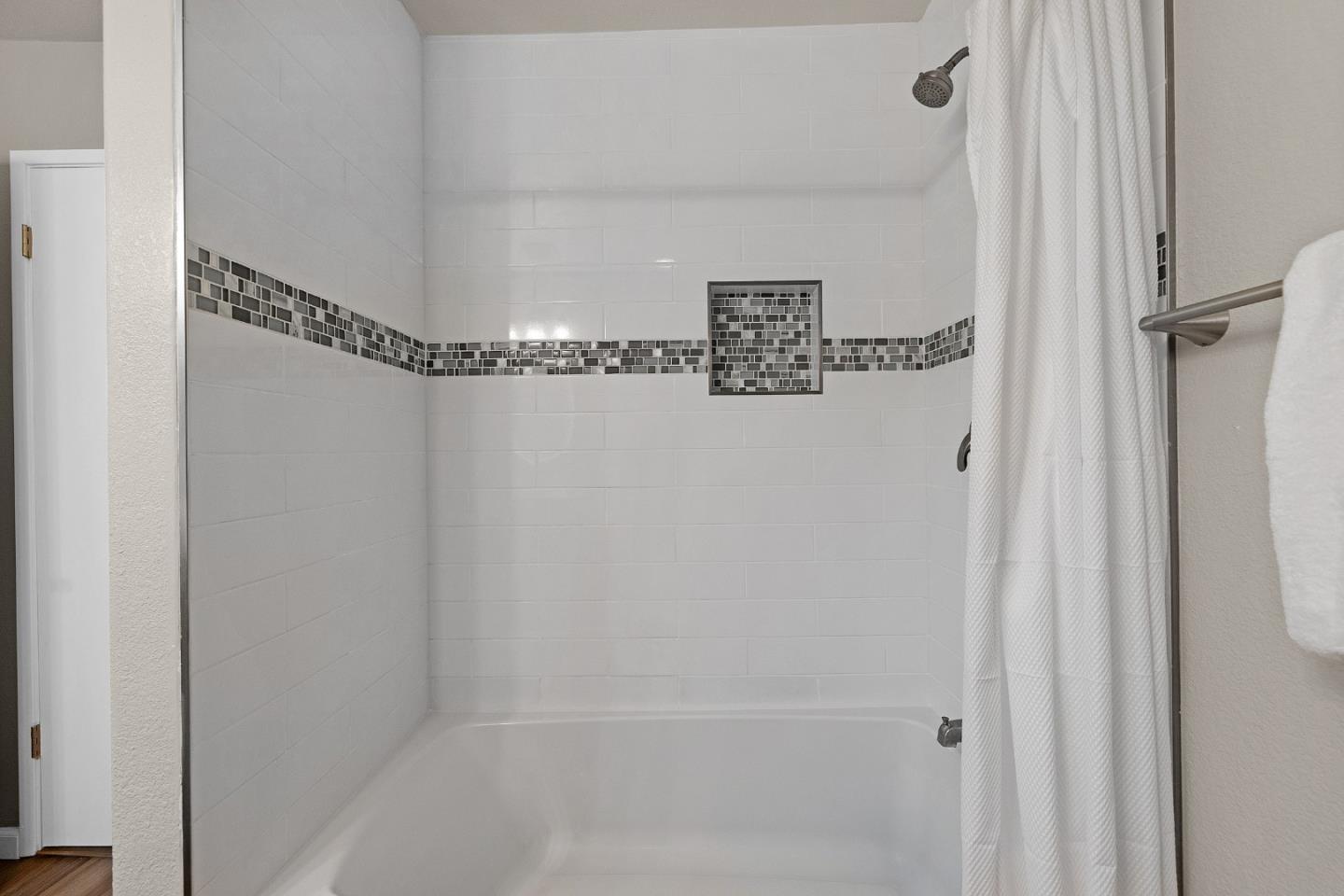 38652 Aurora Terrace