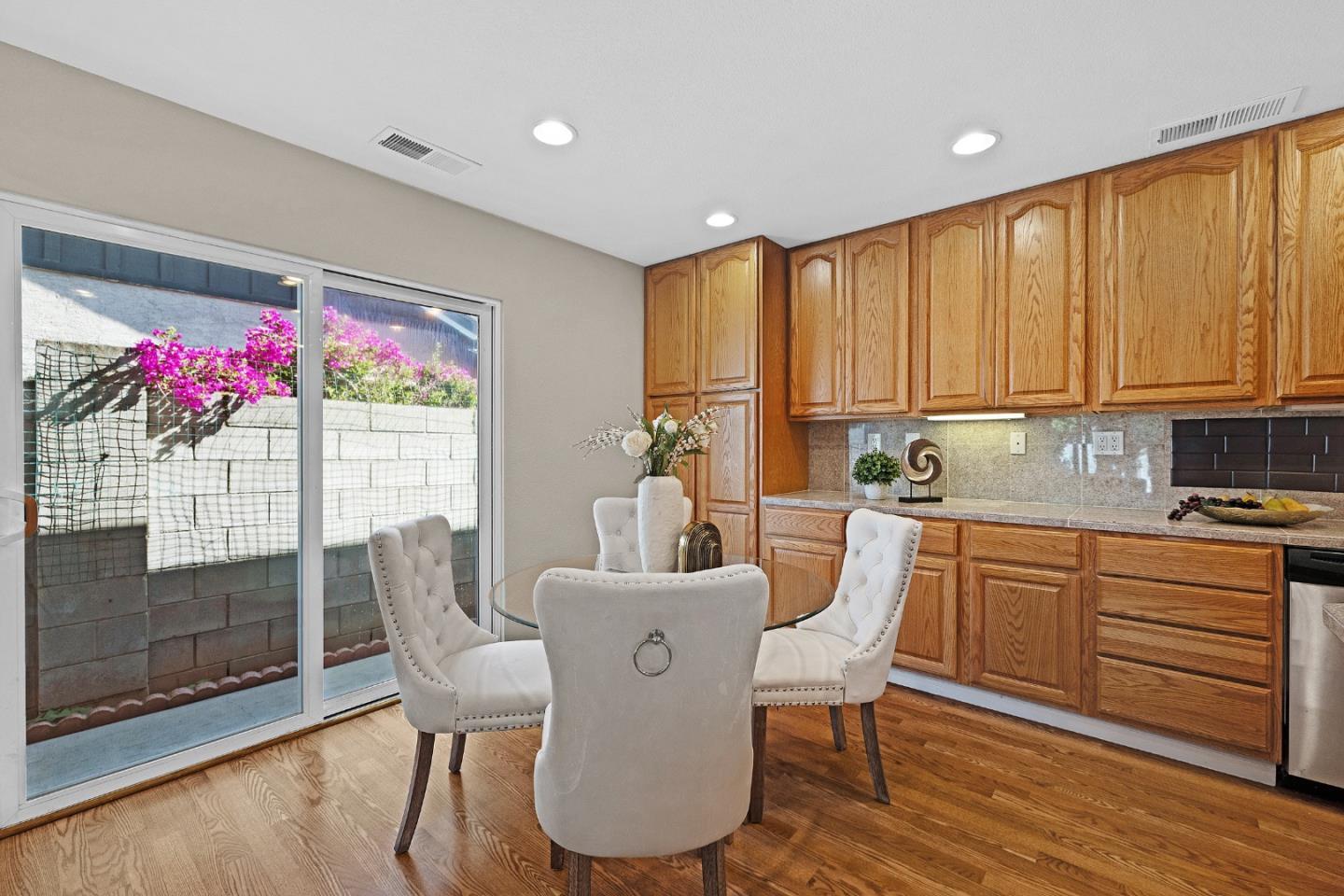 43270 Newport