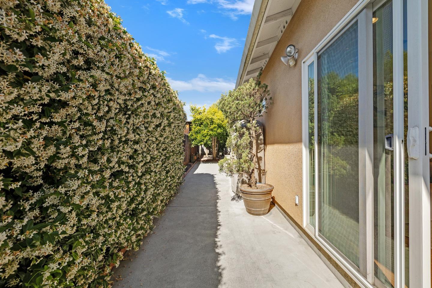 43270 Newport
