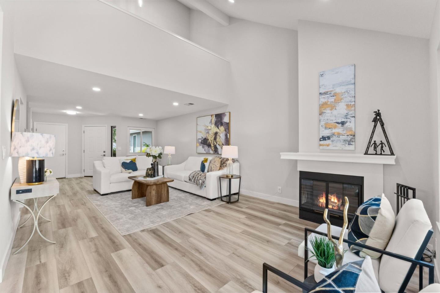516 Creekside Lane