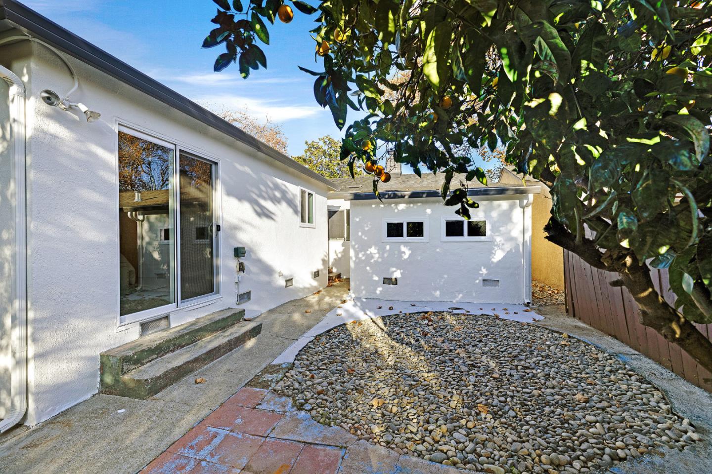 15741 Hesperian Boulevard