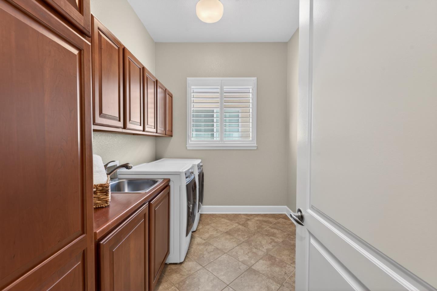 941 Wagon Wheel Lane