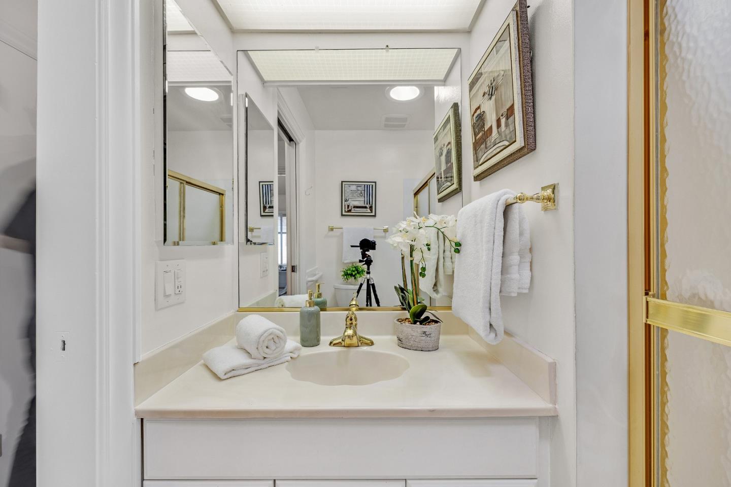 3405 Catalina Avenue