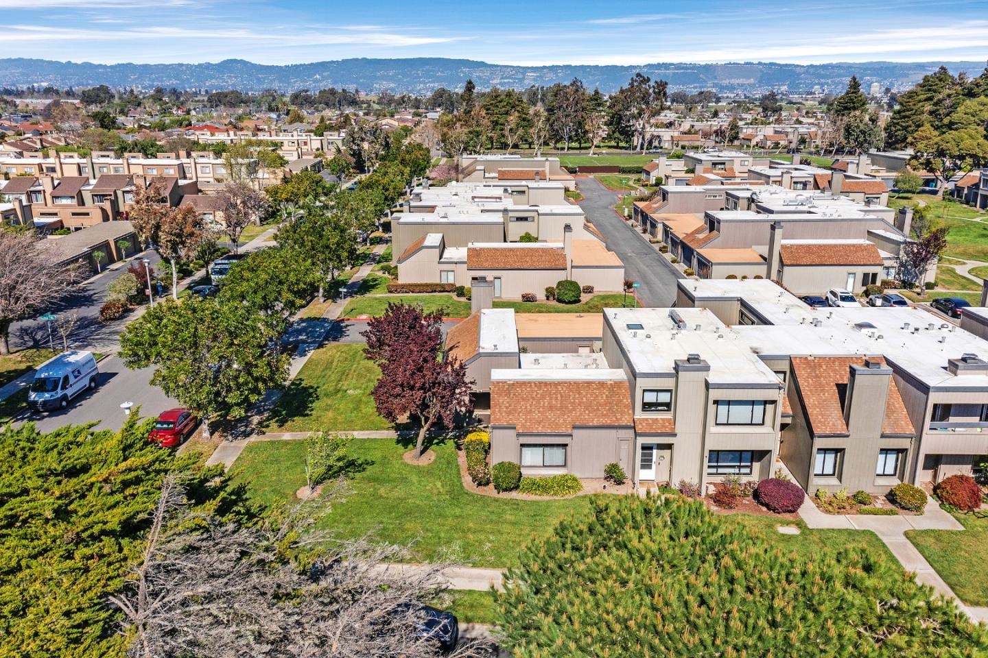 3405 Catalina Avenue