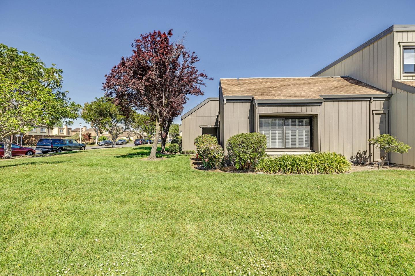 3405 Catalina Avenue