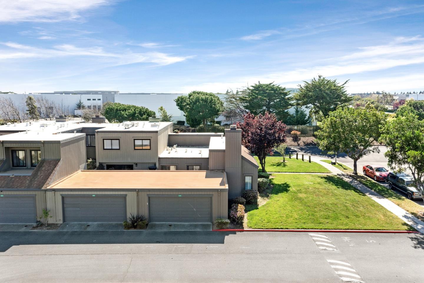 3405 Catalina Avenue