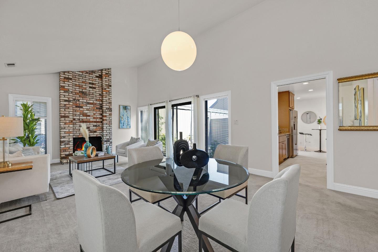 3405 Catalina Avenue