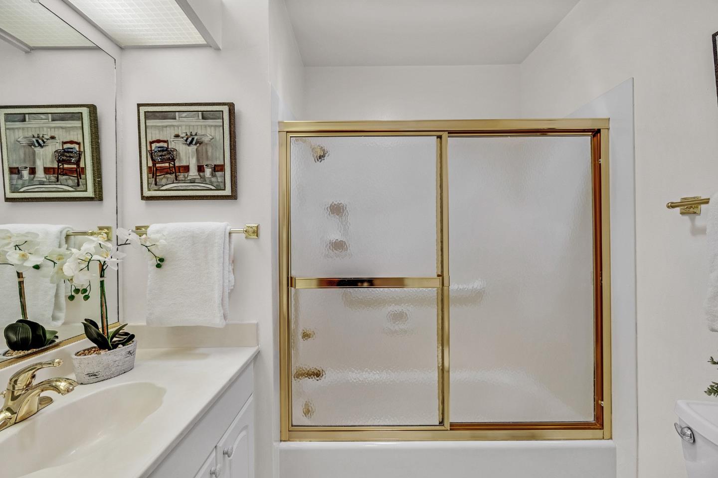 3405 Catalina Avenue