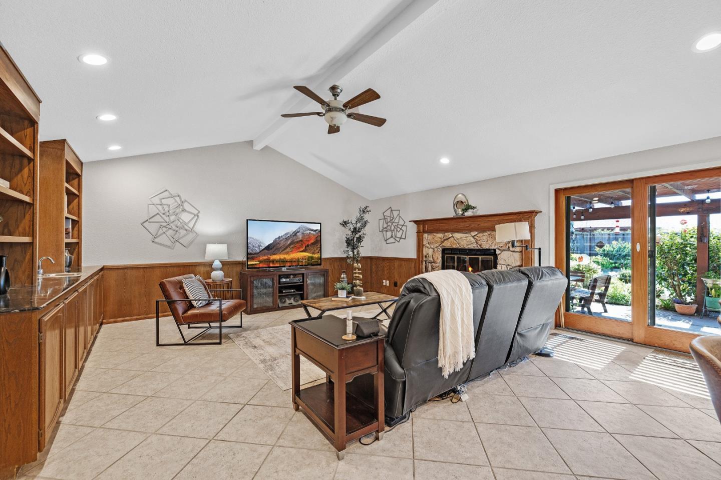 48875 Chenin Blanc Drive