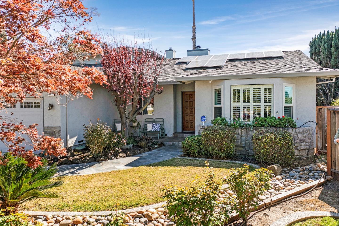 48875 Chenin Blanc Drive