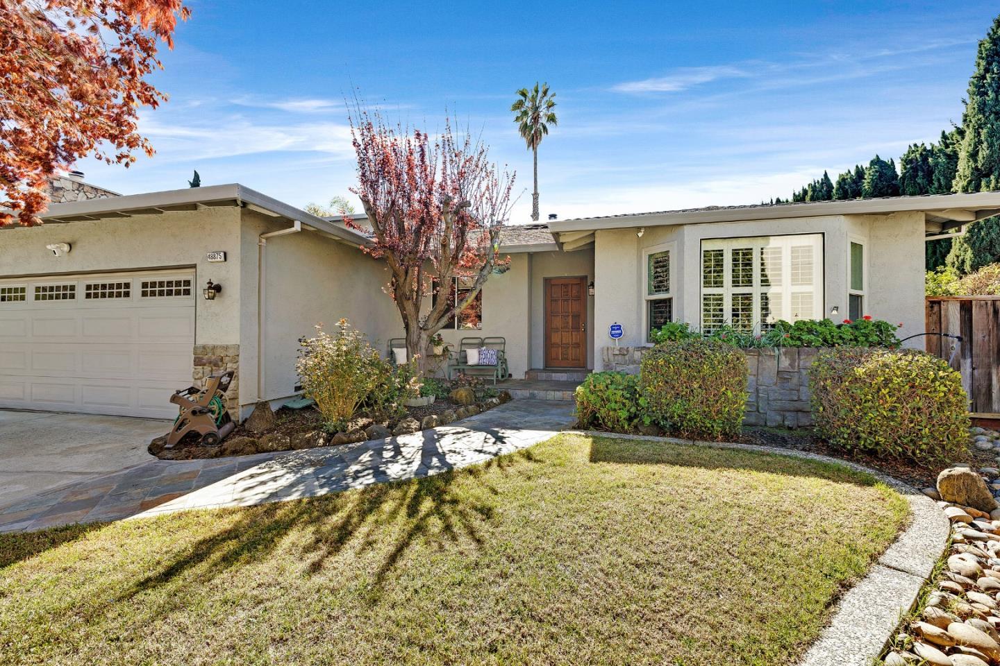 48875 Chenin Blanc Drive