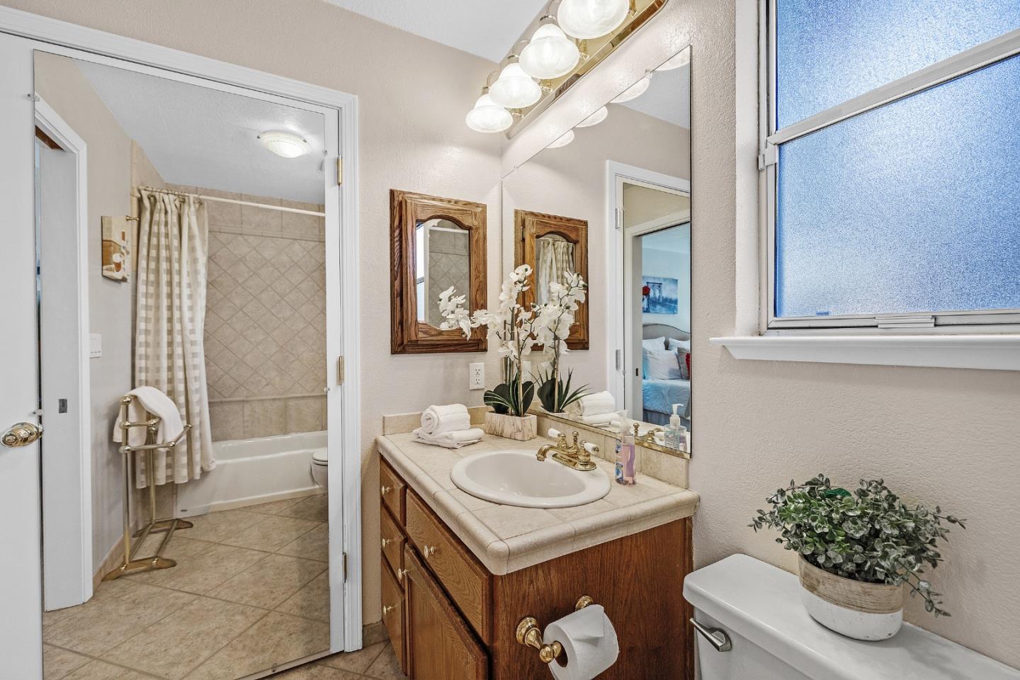 48875 Chenin Blanc Drive