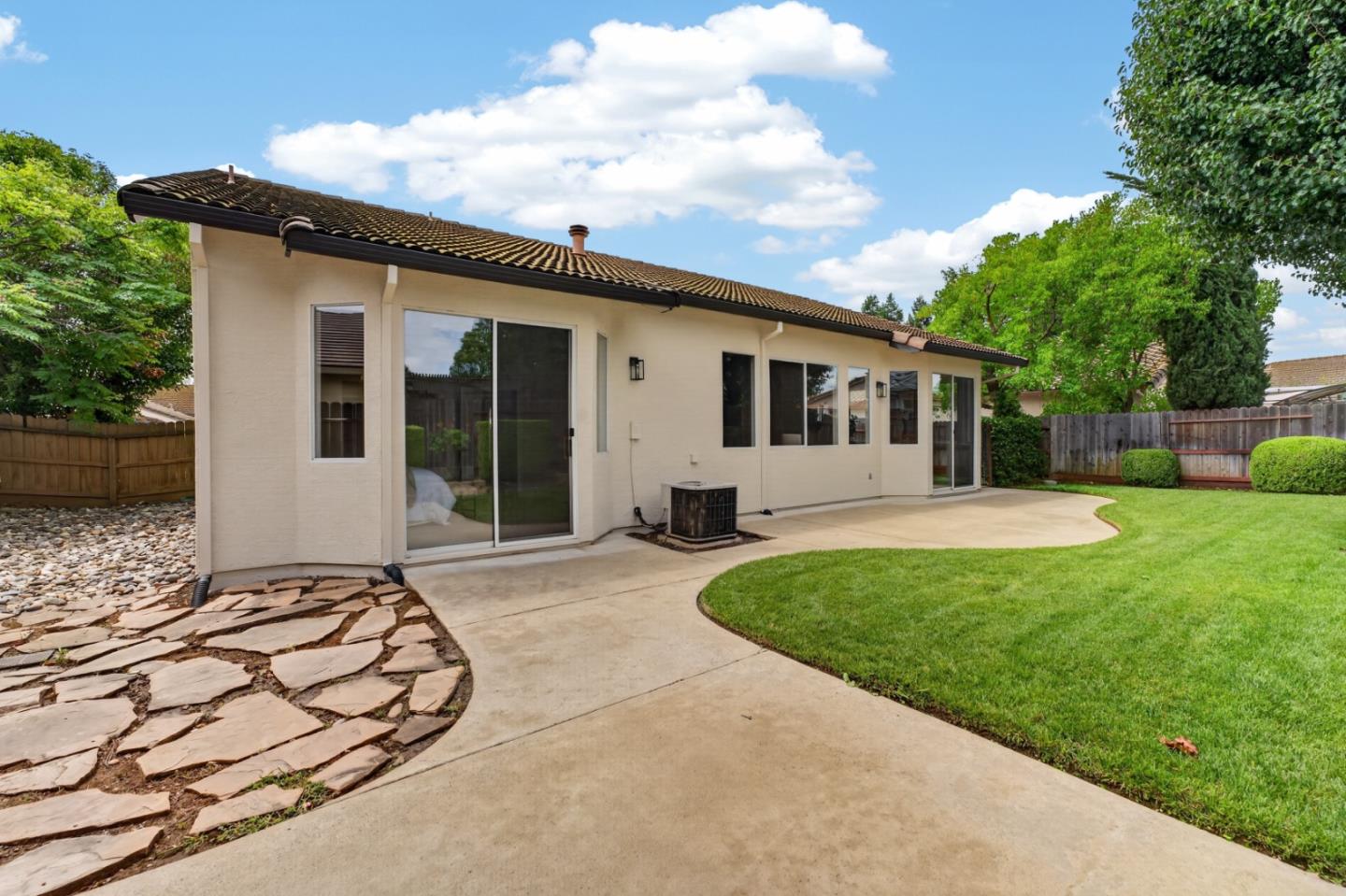 9257 Fosdyke Court