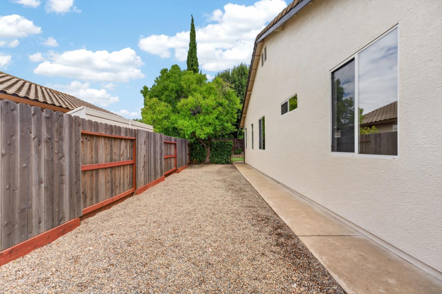 9257 Fosdyke Court