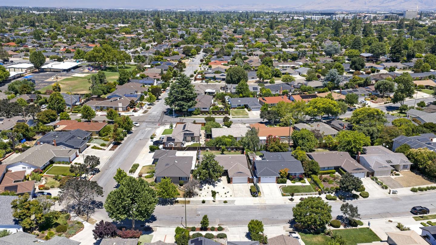 3385 Valley Square Lane