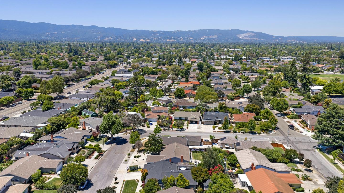 3385 Valley Square Lane