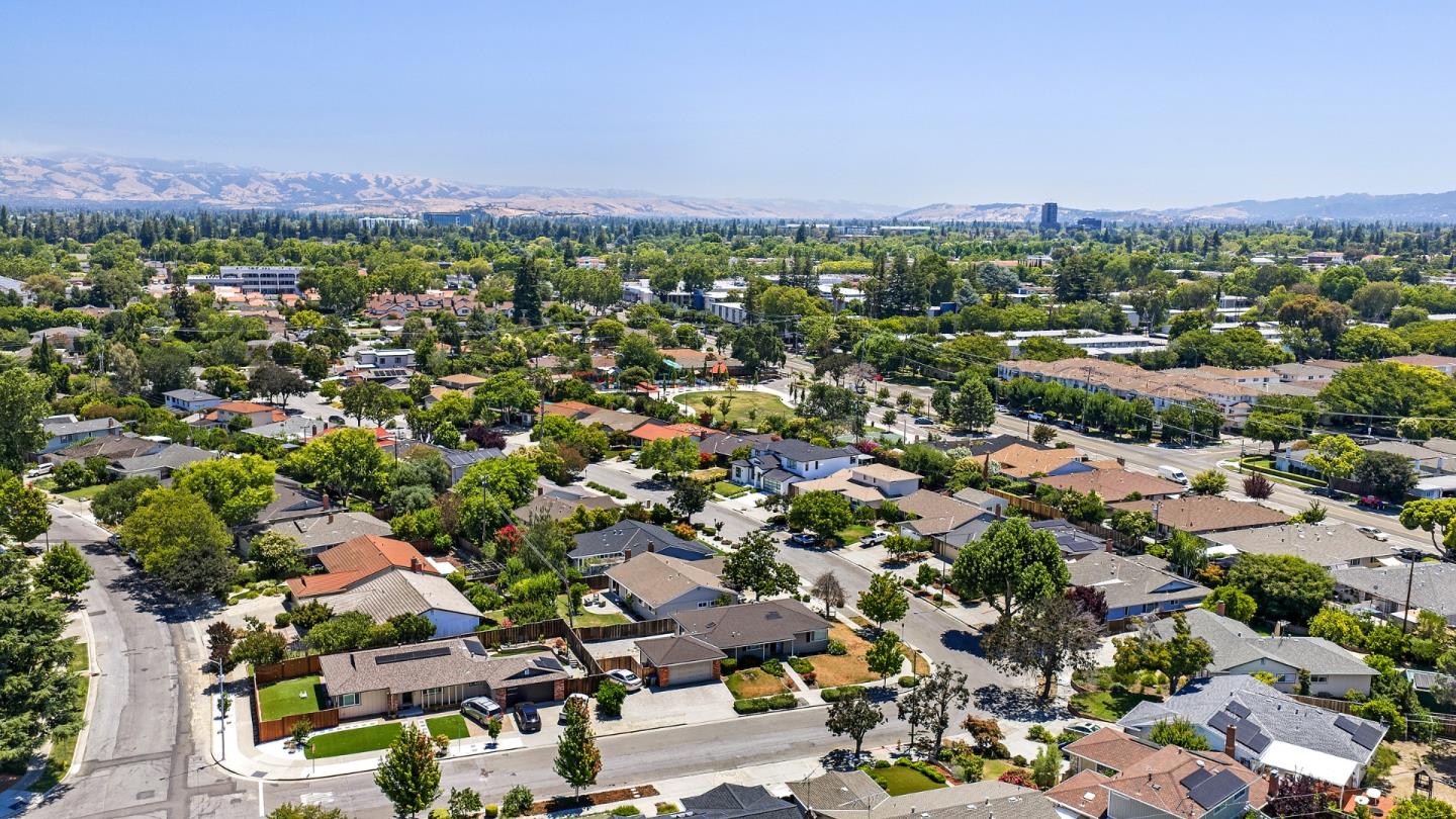 3385 Valley Square Lane