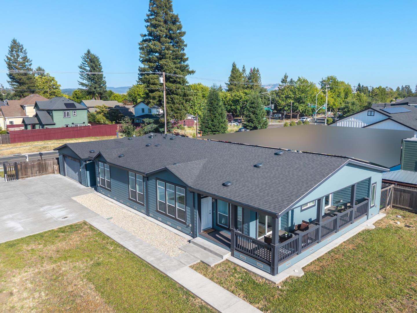 3521 Coffey LN
