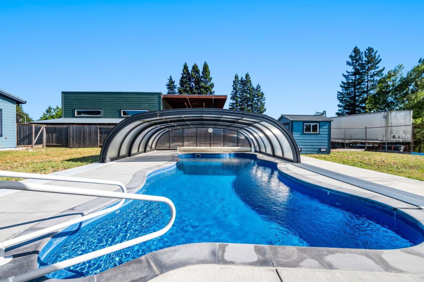 3521 Coffey LN