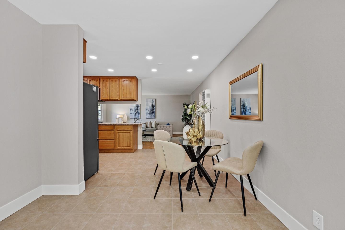 448 Greathouse DR