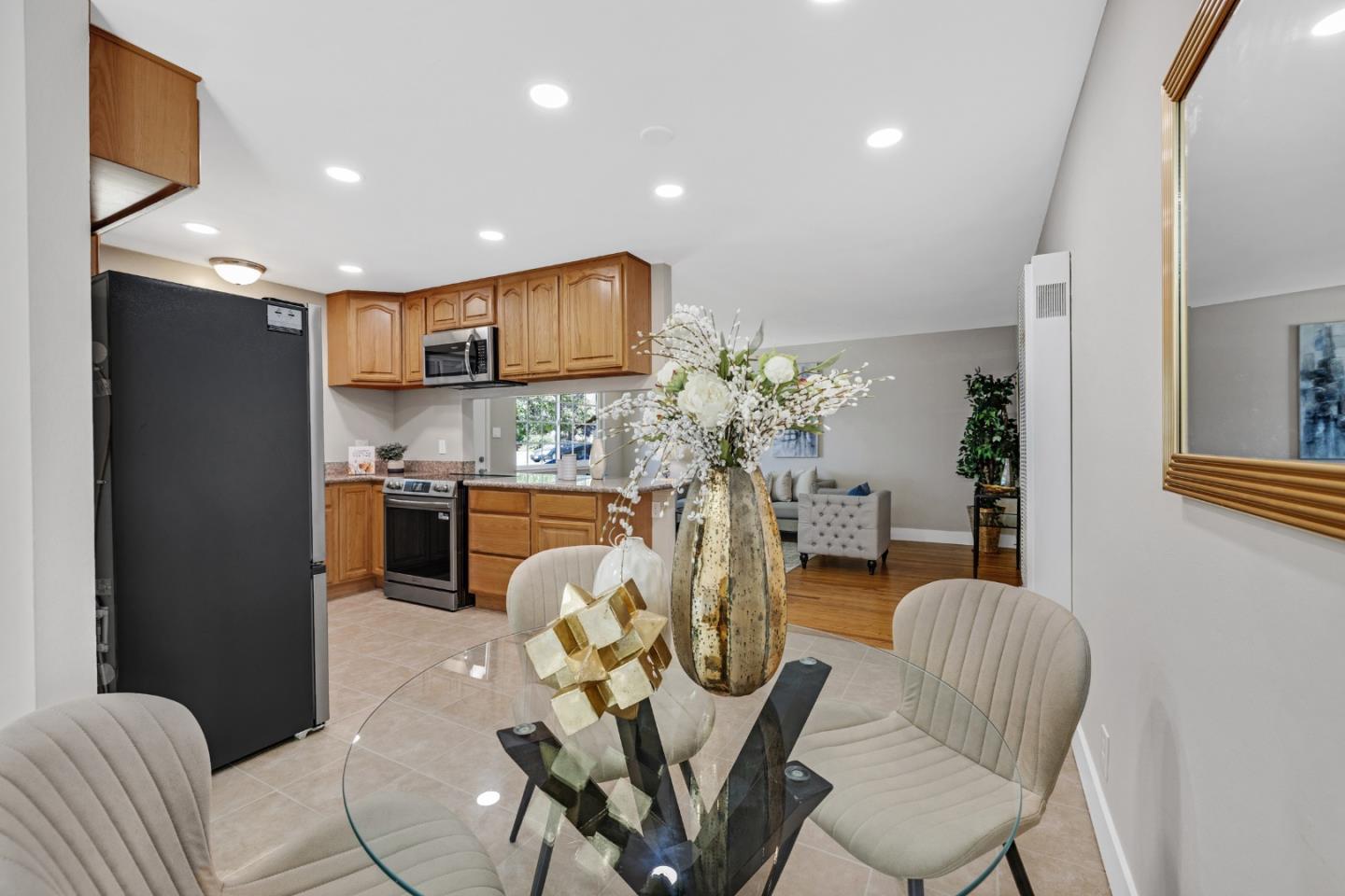 448 Greathouse DR