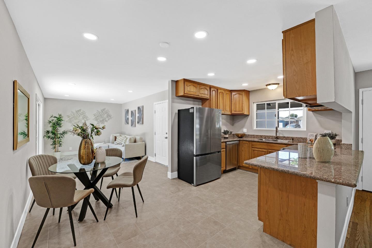 448 Greathouse DR