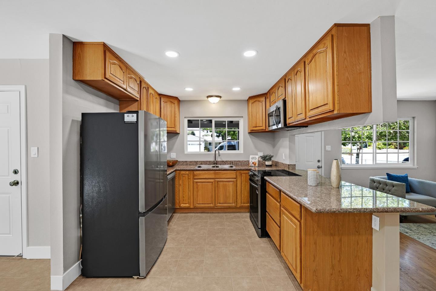 448 Greathouse DR