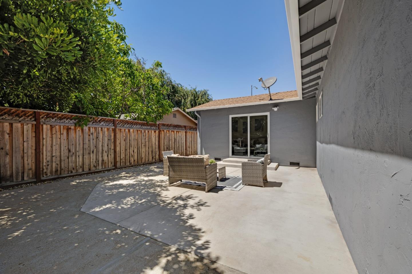 448 Greathouse DR