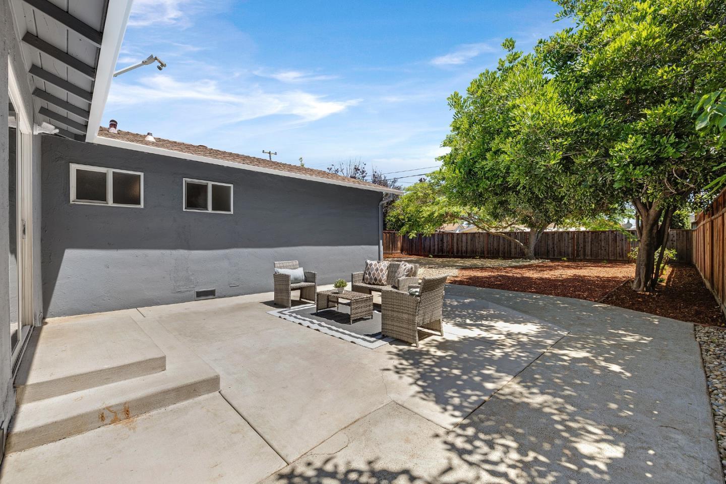 448 Greathouse DR