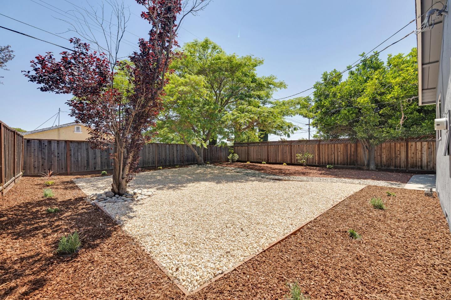 448 Greathouse DR