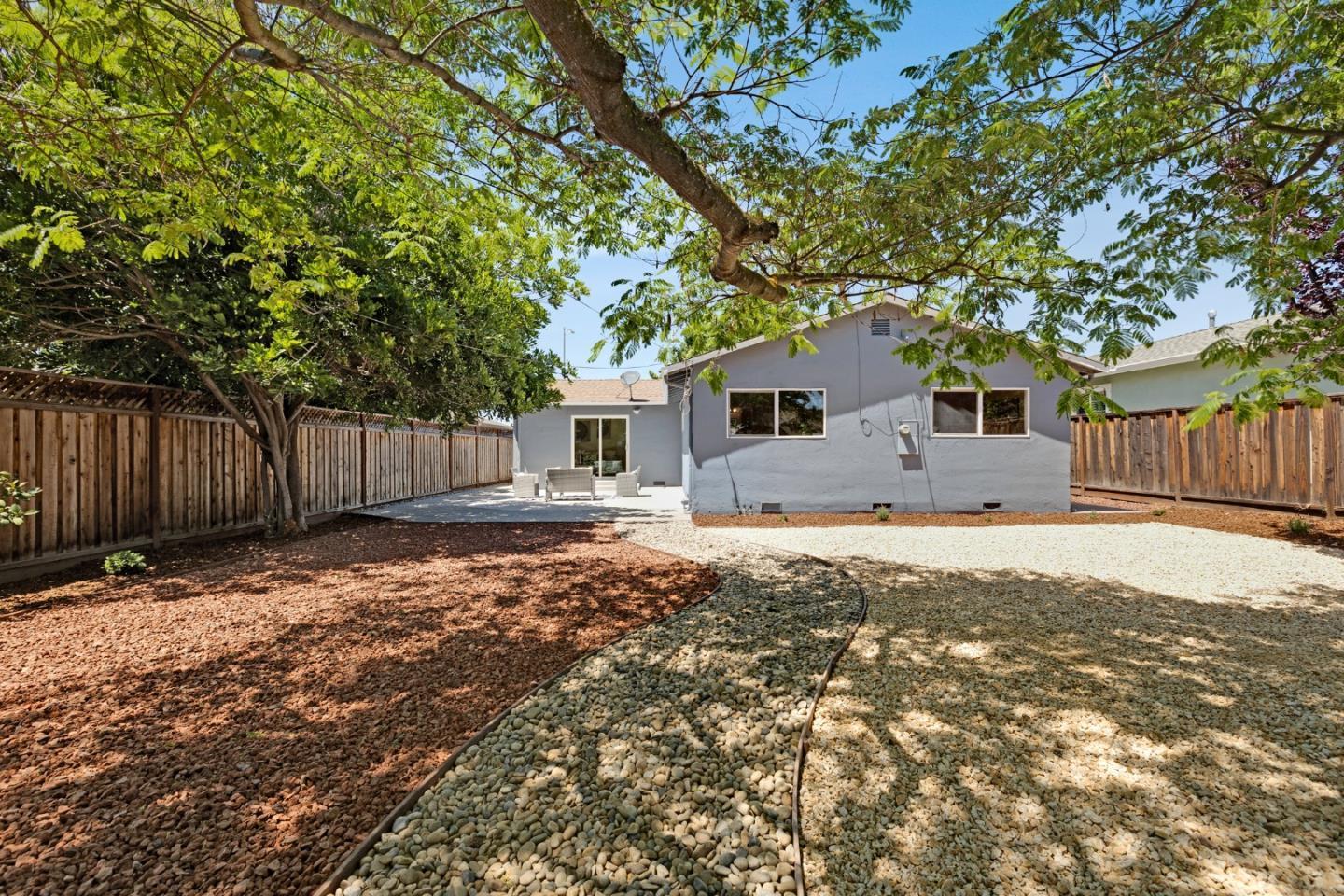 448 Greathouse DR