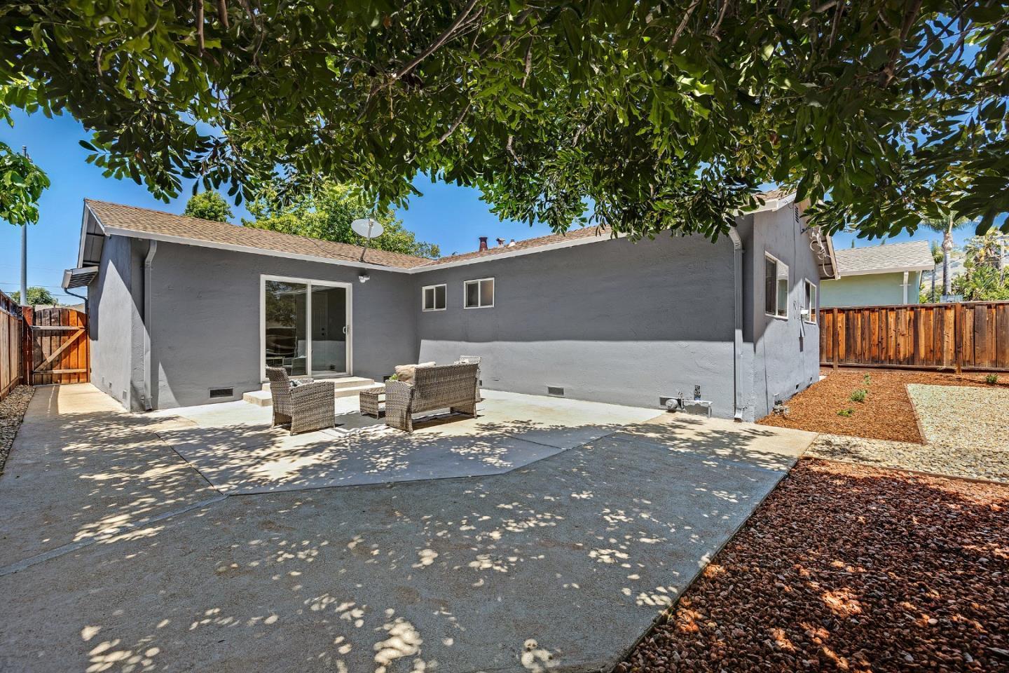448 Greathouse DR