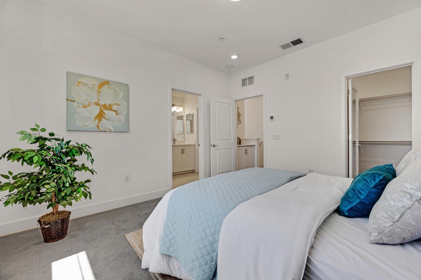 29272 Hub LN