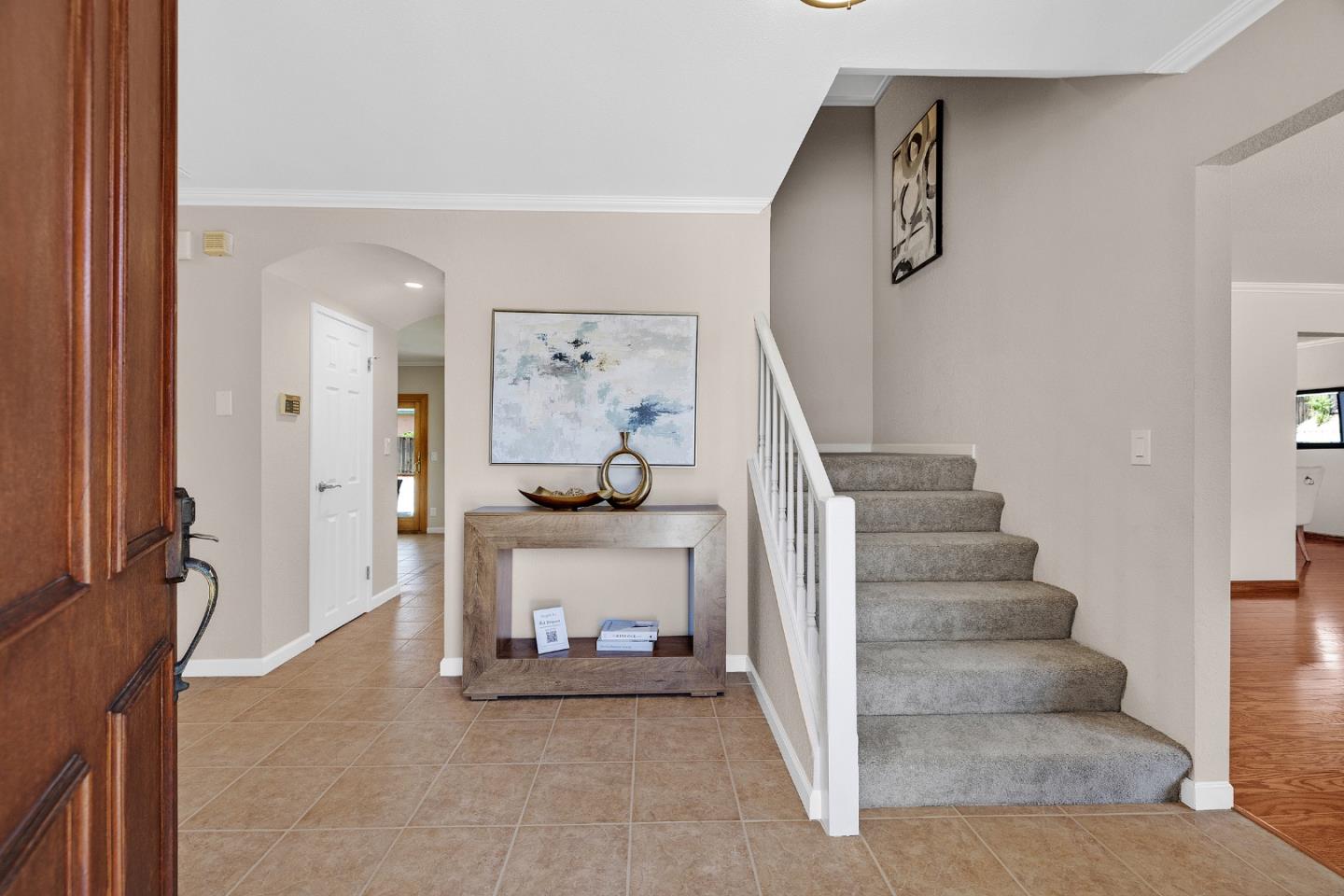 674 Canterbury PL