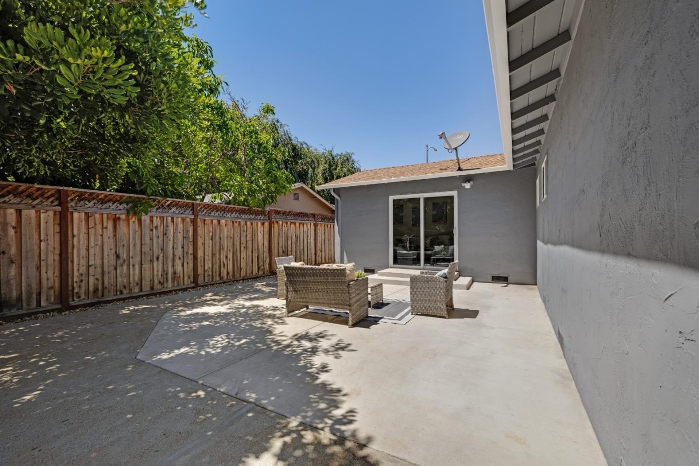 448 Greathouse DR