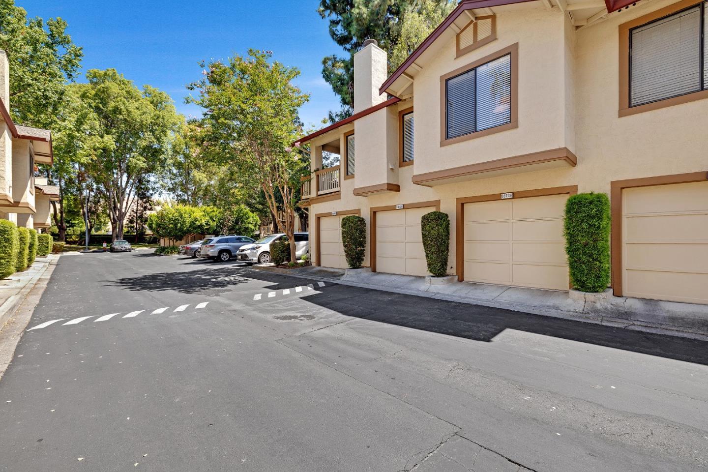 38738 Huntington CIR