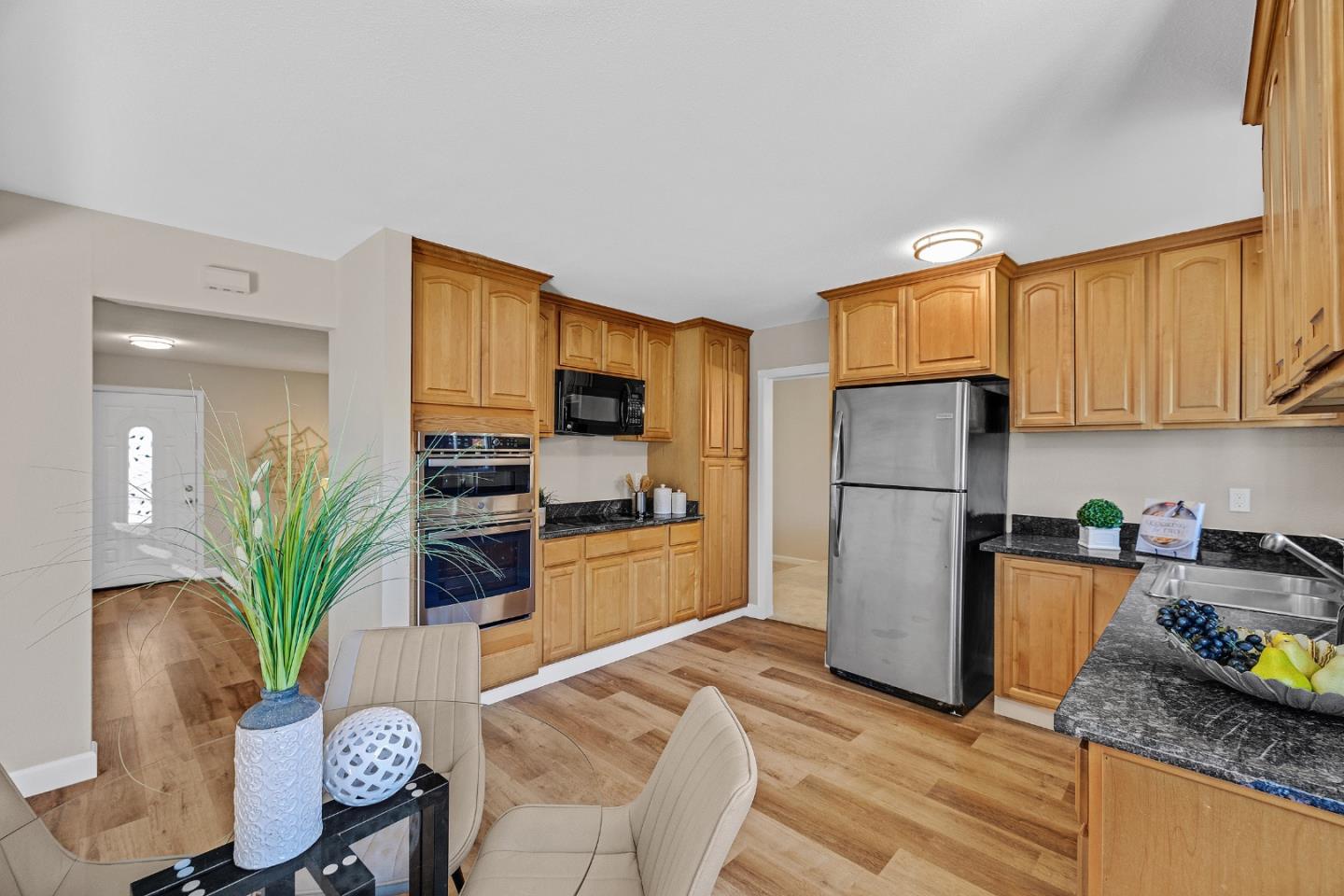 163 Rodrigues AVE