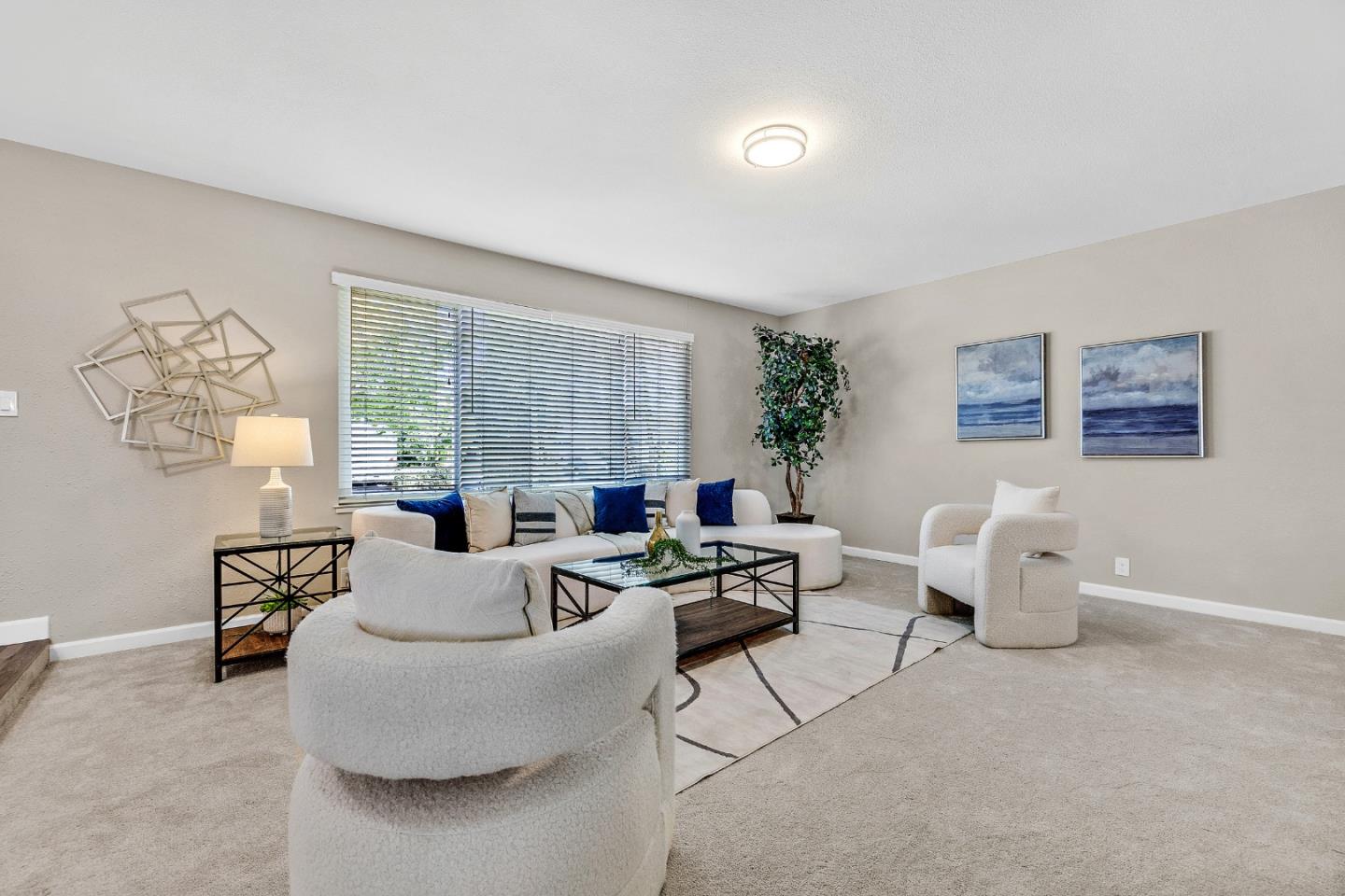 163 Rodrigues AVE