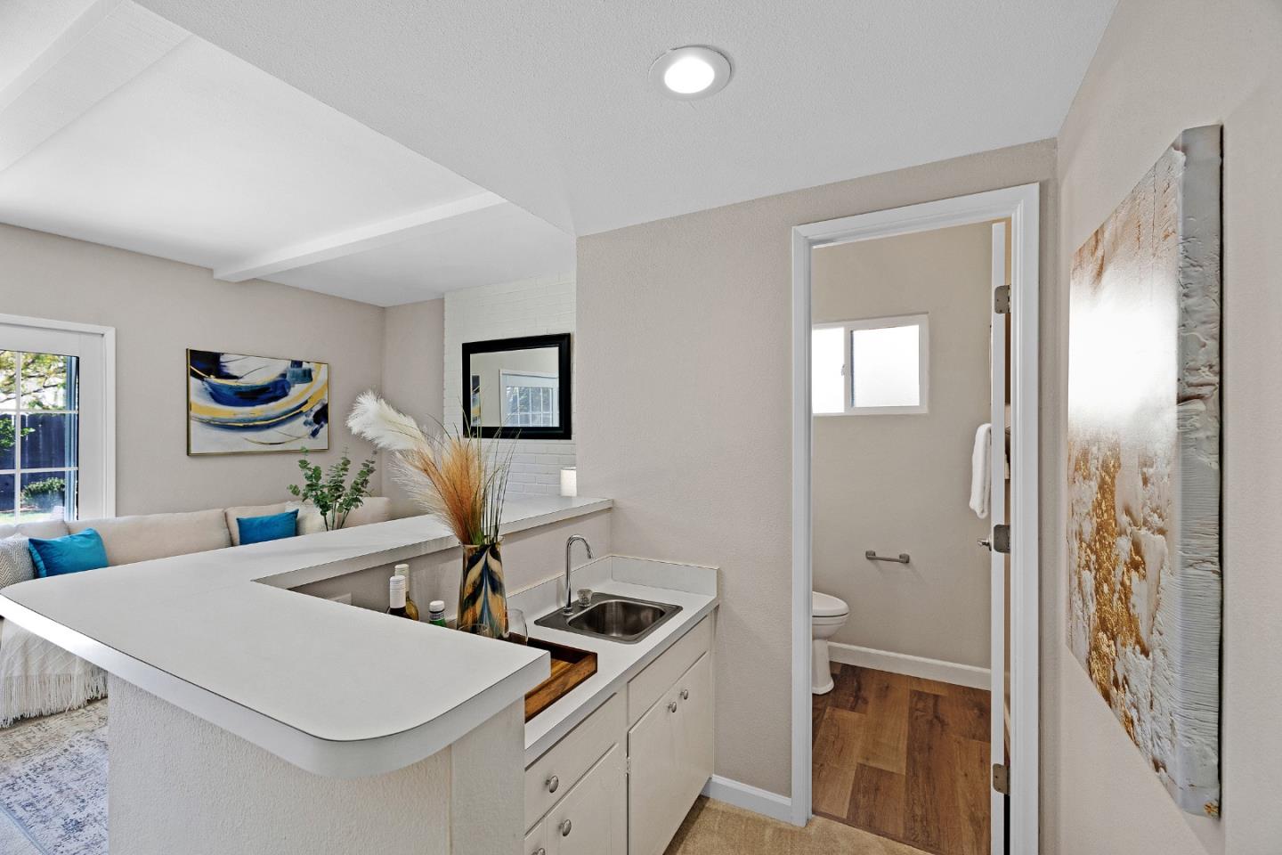 163 Rodrigues AVE