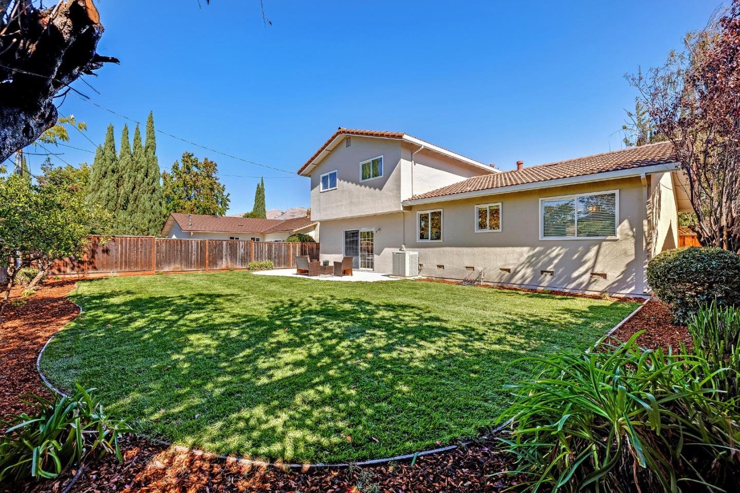 163 Rodrigues AVE