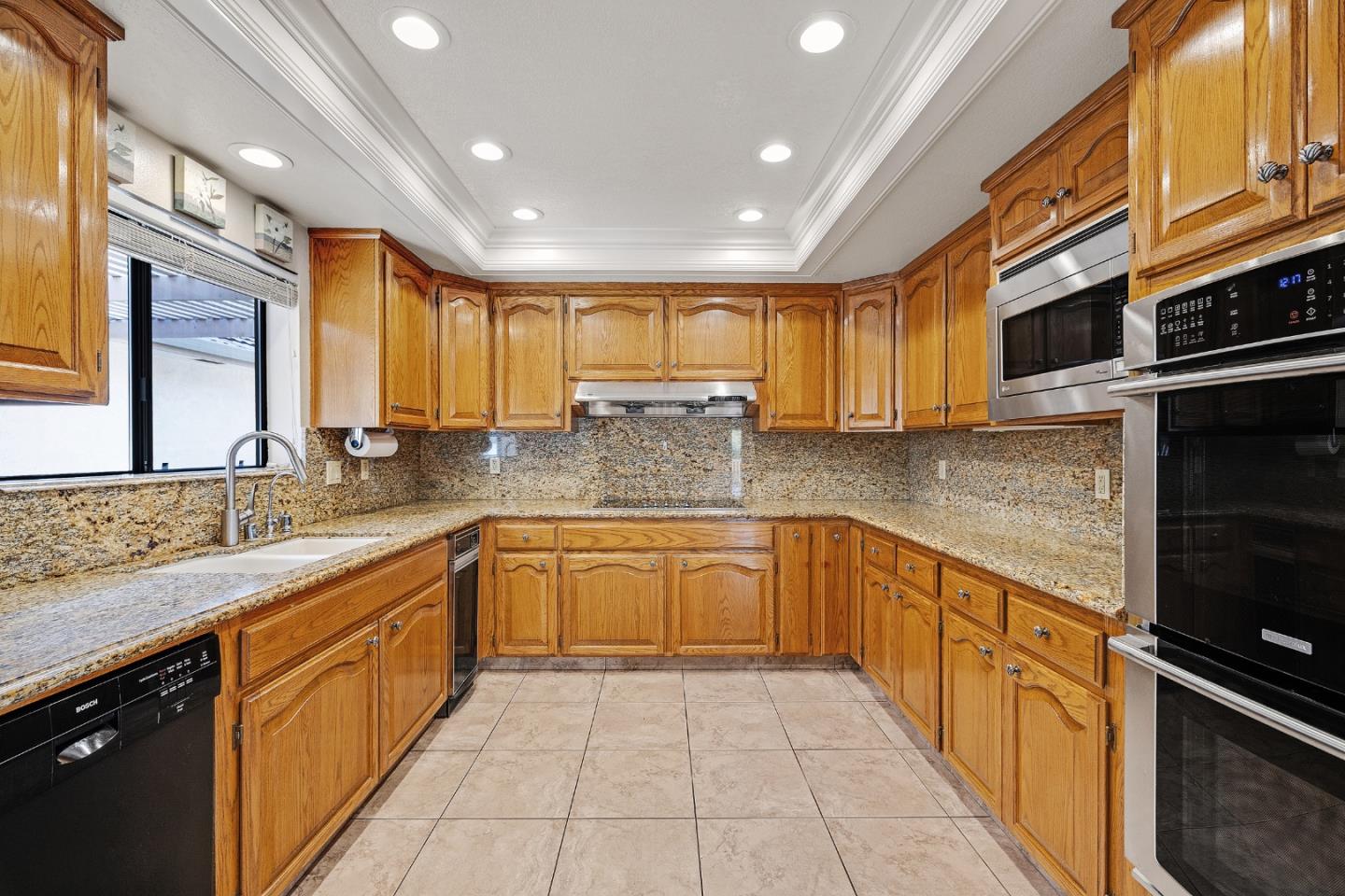 46627 Windmill DR