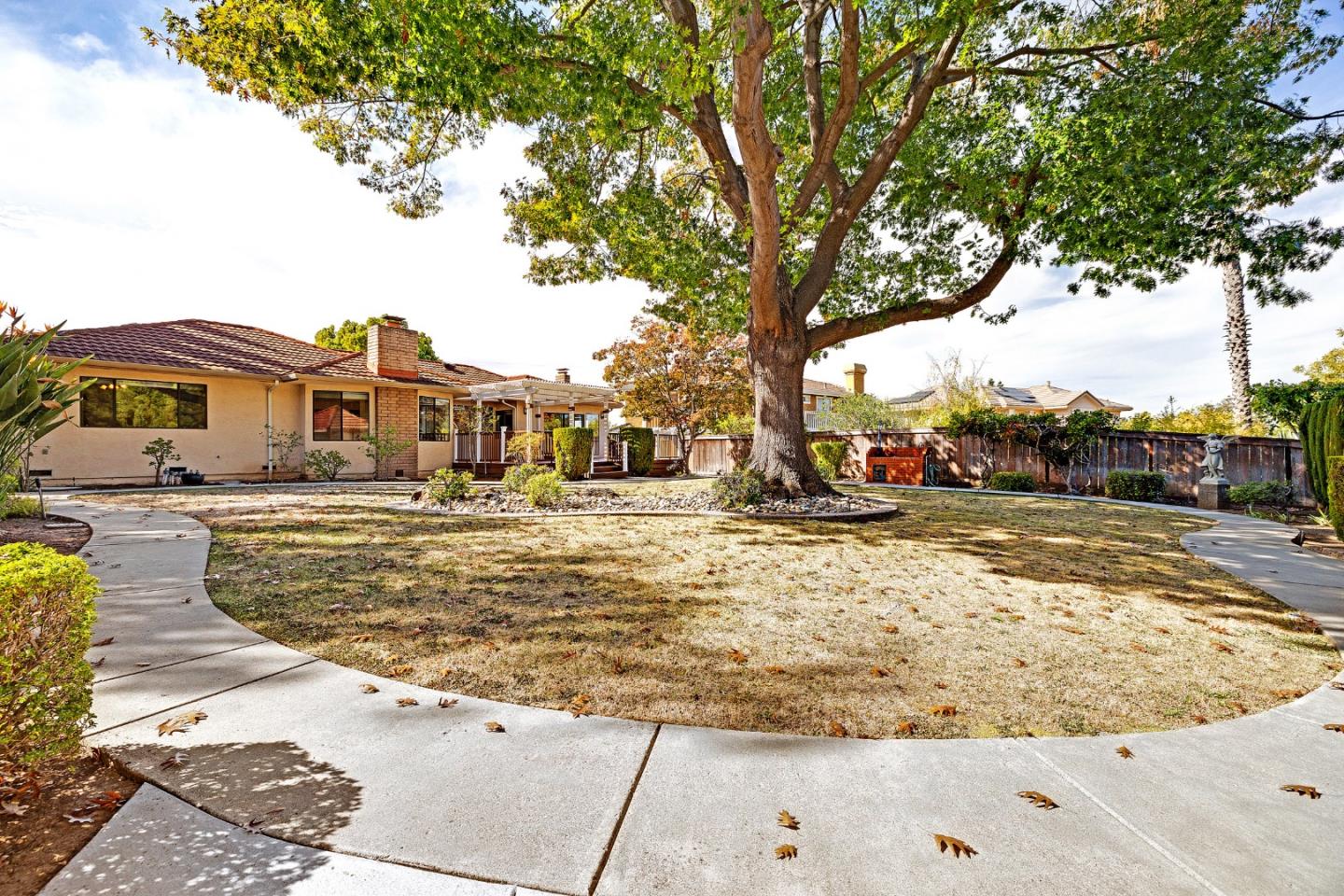 46627 Windmill DR