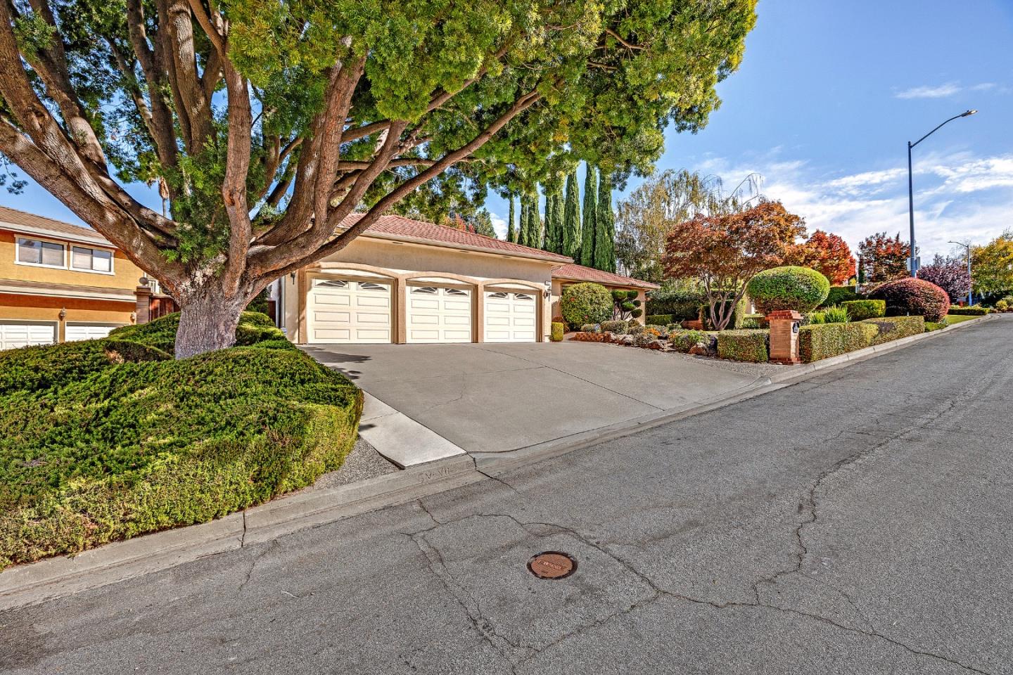 46627 Windmill DR