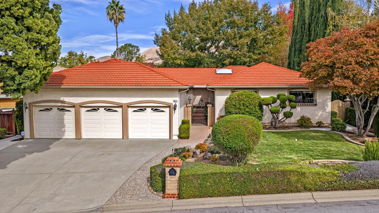 46627 Windmill DR