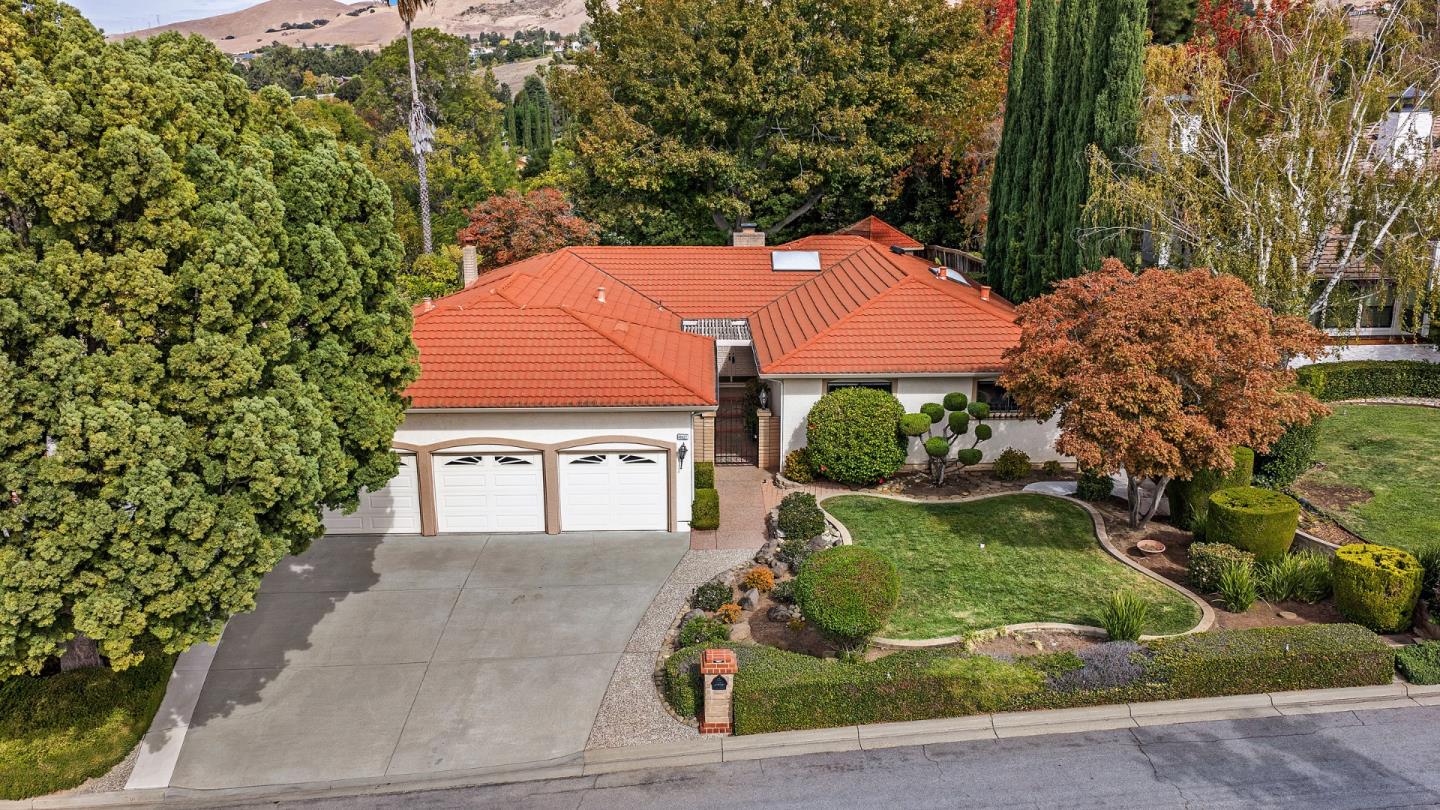 46627 Windmill DR