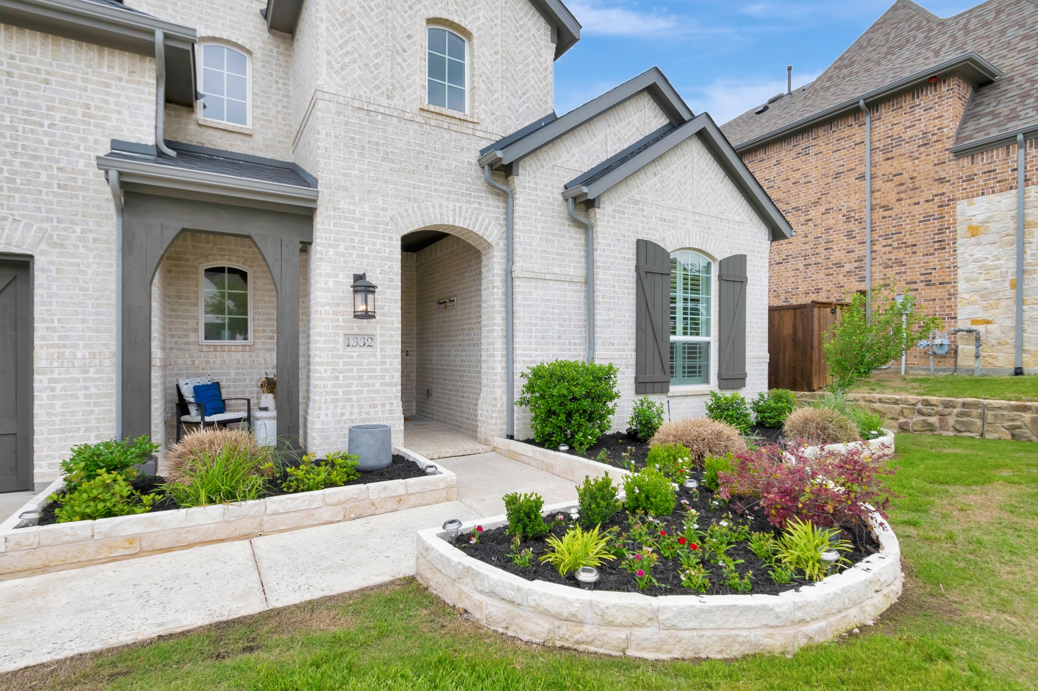 1332 Highpoint Way